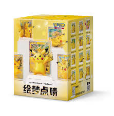 Pokémon Chinese Dreams in Focus 30th Anniversary Pikachu Figure Set | Chinese Pokemon Card